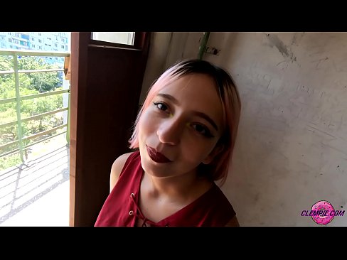 ❤️ Nemandi Sensual sýgur ókunnugan í úthafinu - Ásamt andliti hans ☑ Klám hjá okkur ❌️